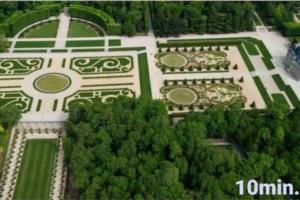 an aerial view of a garden with trees at Studio de Luxe Meublé ,Clim et Parking Options, lave-linge in Bagneux