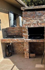Zdjęcie z galerii obiektu Villa Terra Vecchia, 6 ou 12 personnes, vue imprenable, piscine chauffée w mieście Porto-Vecchio