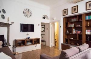 Kép JOIVY Classic flat near Basilica di Sant'Ambrogio szállásáról Milánóban a galériában Még 20 kép