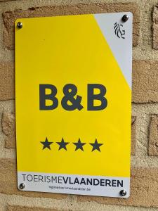 Certifikát, hodnocení, plakát nebo jiný dokument vystavený v ubytování B&B Castellier