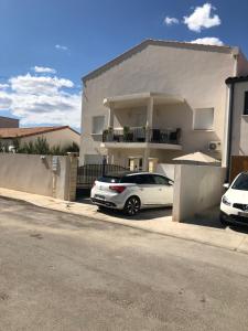Budynek, w którym mieści się apartament