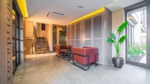 A seating area at Vesta Rooms