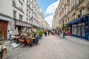 Hostia v ubytovaní The 199 - Charming apartment in the heart of Paris