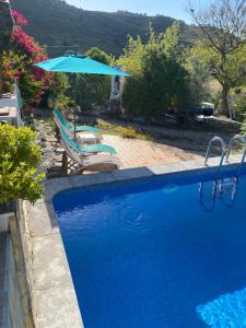 Bazén v ubytování Country guest house with pool nebo v jeho okolí