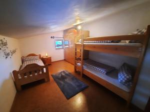Postel nebo postele na pokoji v ubytování Appartements Anfang