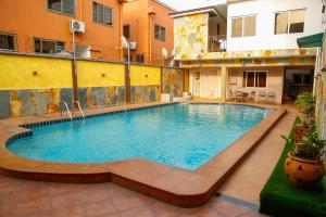 Bazén v ubytování Midindi Hotel nebo v jeho okolí