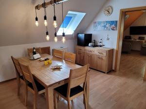 Kuchyň nebo kuchyňský kout v ubytování Naturwert Hotel Garni Ursula