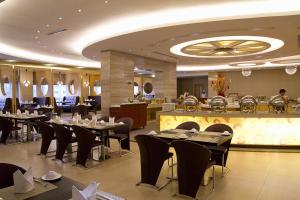 Dara Airport Hotel tesisinde bir restoran veya yemek mekanı
