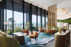 Ein Sitzbereich in der Unterkunft The Westin Yokohama