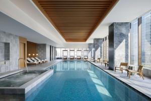 Bazén v ubytování The Westin Yokohama nebo v jeho okolí