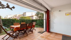 Fotografia z galérie ubytovania Port Lano- 89A- Appart loggia- 5 pers v destinácii Cap d'Agde + 4 fotografie