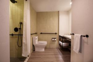 Koupelna v ubytování Renaissance New York Flushing Hotel at Tangram