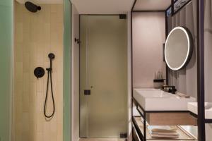 Koupelna v ubytování Renaissance New York Flushing Hotel at Tangram