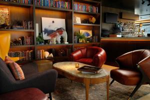 Posezení v ubytování AC Hotel by Marriott Austin-University