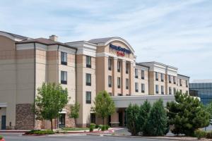una representación de la parte delantera de un hotel en SpringHill Suites by Marriott Colorado Springs South en Colorado Springs