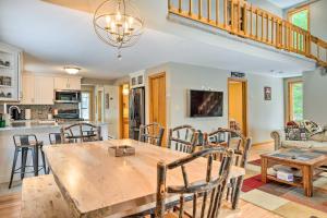 Gallery image of Campton Home with Mtn Views - Close to the Slopes! in Campton +28 photos