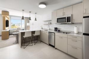 Kuchyň nebo kuchyňský kout v ubytování Residence Inn by Marriott San Juan Isla Verde
