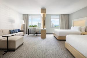 Postel nebo postele na pokoji v ubytování Residence Inn by Marriott San Juan Isla Verde