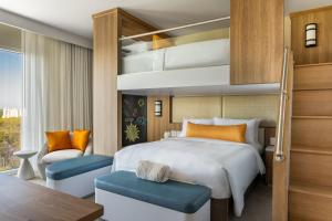 Cama ou camas em um quarto em JW Marriott Orlando Bonnet Creek Resort & Spa
