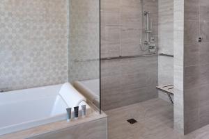 Um banheiro em JW Marriott Orlando Bonnet Creek Resort & Spa