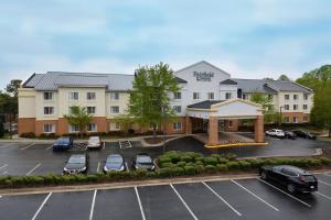 an aerial view of a hotel with a parking lot at Fairfield Inn & Suites by Marriott Richmond Innsbrook in Richmond