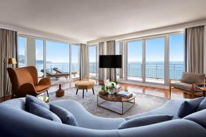 Posezení v ubytování Le Meridien Nice