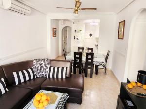 Gallery image of Apartament Pinada Beach in La Mata +28 photos