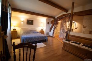 Posteľ alebo postele v izbe v ubytovaní Room in Guest room - Le Havre Guest room in the heart of the vineyard