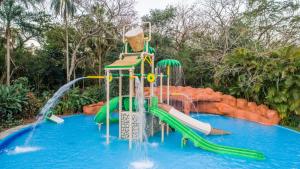 Bazén v ubytování Bourbon Thermas Eco Resort Cataratas do Iguacu nebo v jeho okolí