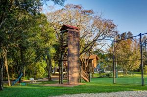 Um jardim em Bourbon Thermas Eco Resort Cataratas do Iguacu