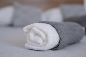 Uma cama ou camas num quarto em Ana Kraljevo