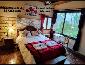 Ένα ή περισσότερα κρεβάτια σε δωμάτιο στο POSADITA LOS ALAMOS, estamos en San Isidro 8km pasando Iruya vea todas las imágenes antes de reservar mes de Mayo hasta Noviembre llegan camionetas hasta 300 MTS del Alojamiento