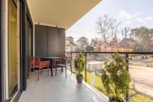Balkón alebo terasa v ubytovaní MarineLake Apartman Balatonföldvár By BLTN