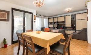 Kuchyň nebo kuchyňský kout v ubytování Sisplac Apartment