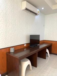TV a/nebo společenská místnost v ubytování Suanpai Resort Sattahip
