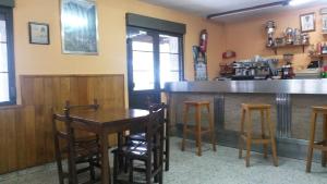 Lounge nebo bar v ubytování Hostal La Plaza + 11 fotografií