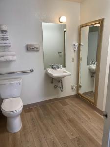 Bagno di The Virginian Inn Moab Downtown