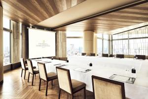 אזור העסקים ו/או חדר הישיבות ב-The Strings by InterContinental, Tokyo by IHG
