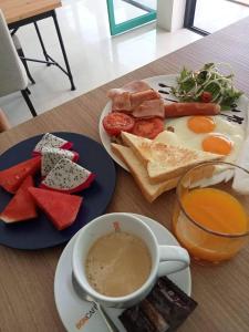 Možnosti snídaně pro hosty v ubytování Kata Poshtel Phuket