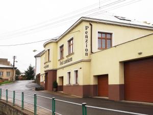 Edifici on està situat l'hostal o pensió