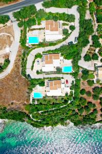 Bazén v ubytovaní Corfu Luxury Villas alebo v jeho blízkosti