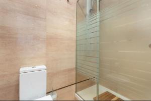 Kúpeľňa v ubytovaní luxury sea view apartment with 2 rooms