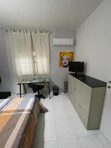 A kitchen or kitchenette at Merola Sisters Holiday Home Még 12 kép