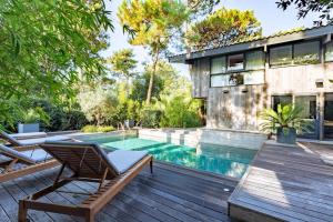 Piscina a Villa d'architecte avec piscine au Cap ferret o a prop