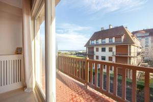 Fotografia z galérie ubytovania Appartement luxueux vue mer à Deauville avec services v destinácii Deauville