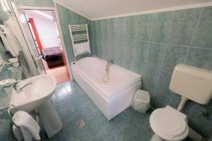 Kylpyhuone majoituspaikassa Vila Alexandros