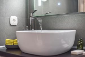 Ένα μπάνιο στο Iguana Gold Luxury Suites 2 ( 1 min from Ermou street)