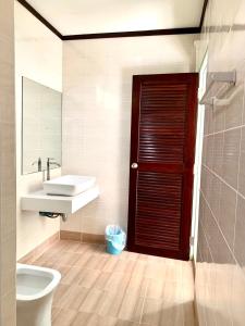 Koupelna v ubytování Suanpai Resort Sattahip