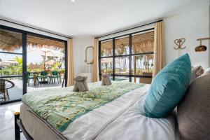Postel nebo postele na pokoji v ubytování Manao Seaview Pool Villa 24 - 5 Mins Walk To The Beach