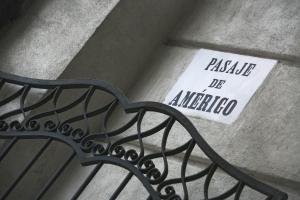 a bench with a sign that reads pasta bezona at Hospes Amérigo, Alicante, a Member of Design Hotels in Alicante